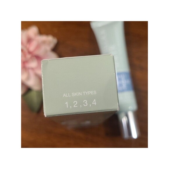 SHELFWARE Clinique City Block Sheer SPF 25 1.4 oz / 40 ml FULL size NEW in box - Picture 3 of 10